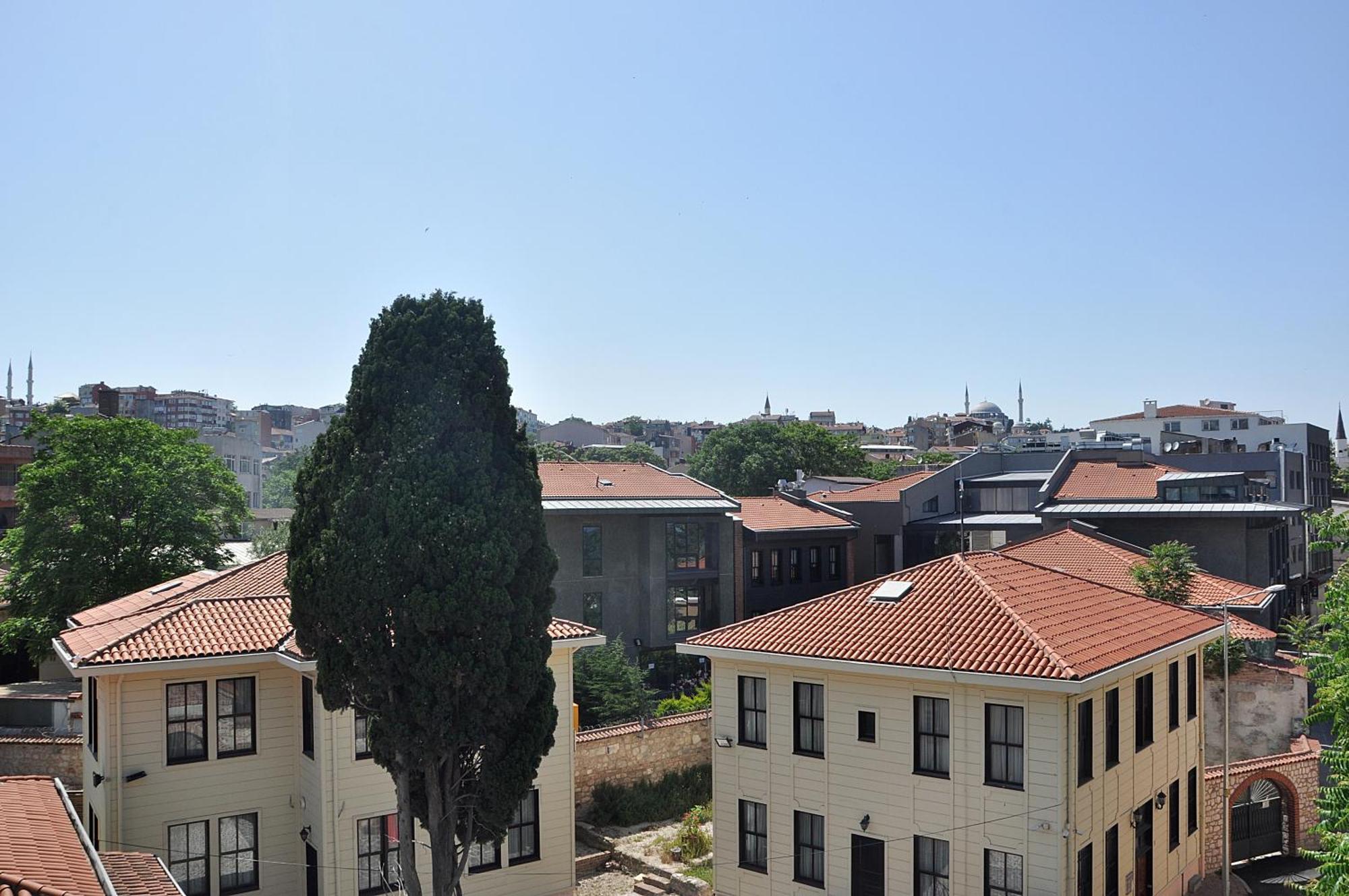 Hotel Baykal Истанбул Екстериор снимка